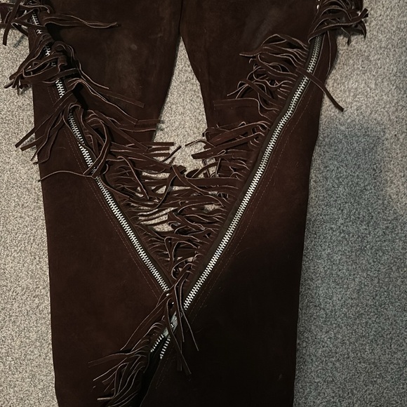 Fringed Brown Women's Chaps - Picture 10 of 12
